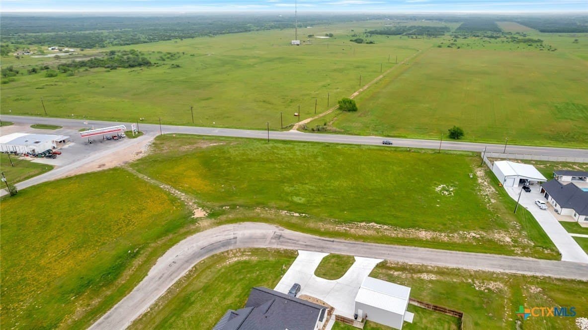 1.09 acres in Victoria County - photo 4