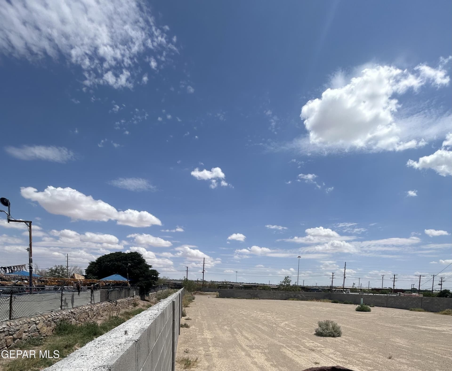 0.91 acres in El Paso County featured view
