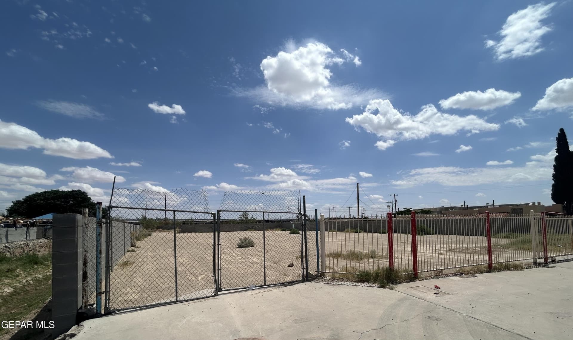 0.91 acres in El Paso County gallery image 2