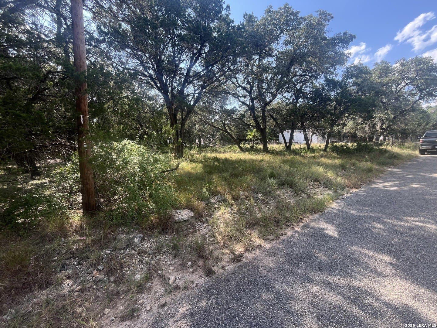 0.35 acres in Bandera County - photo 4