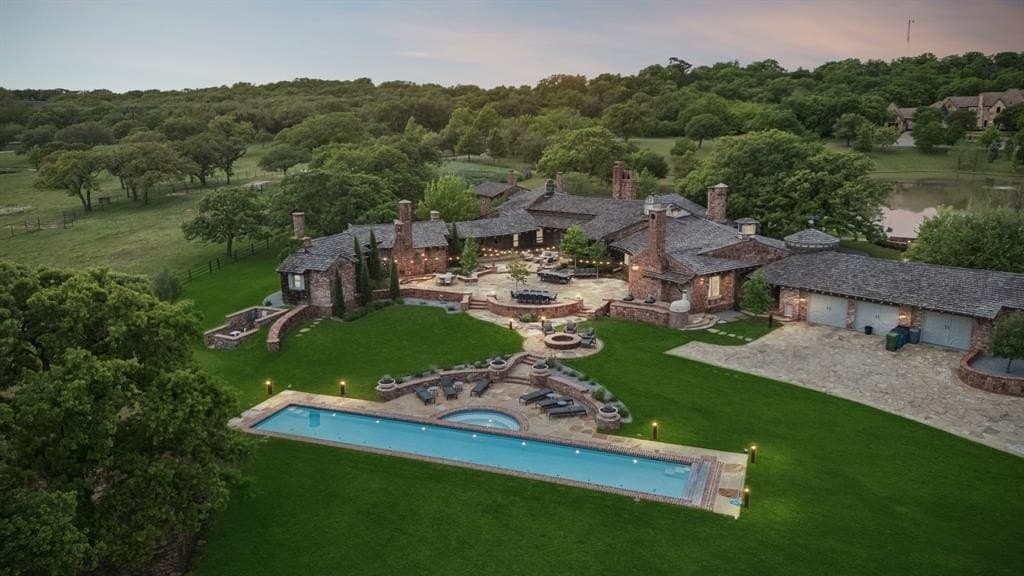 16.5 acres in Tarrant County gallery image 3