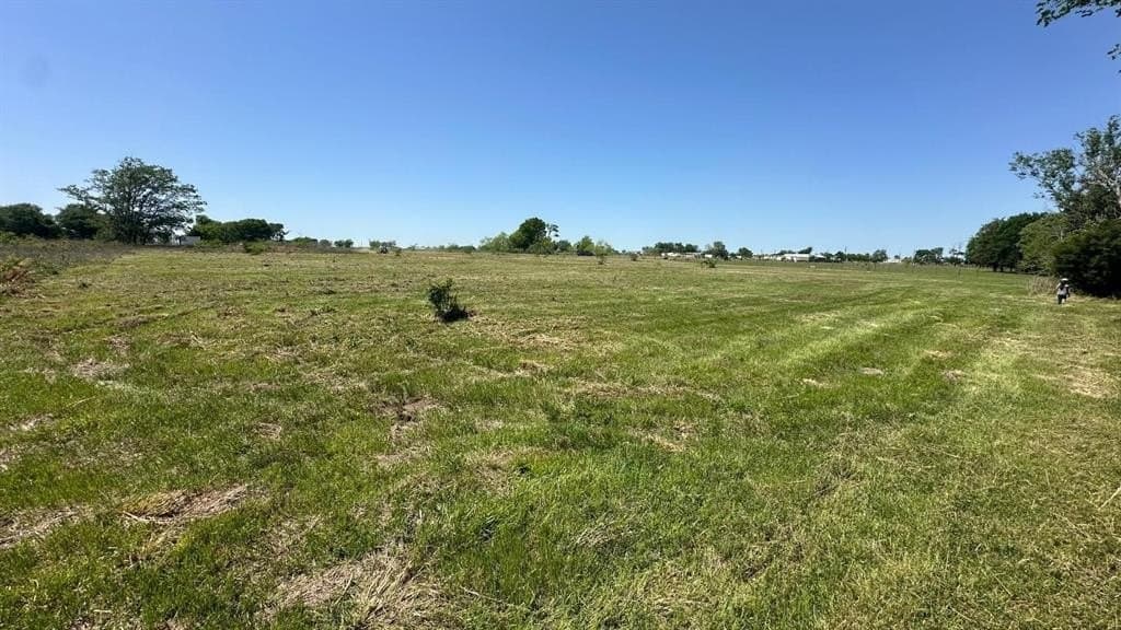5.65 acres in Van Zandt County