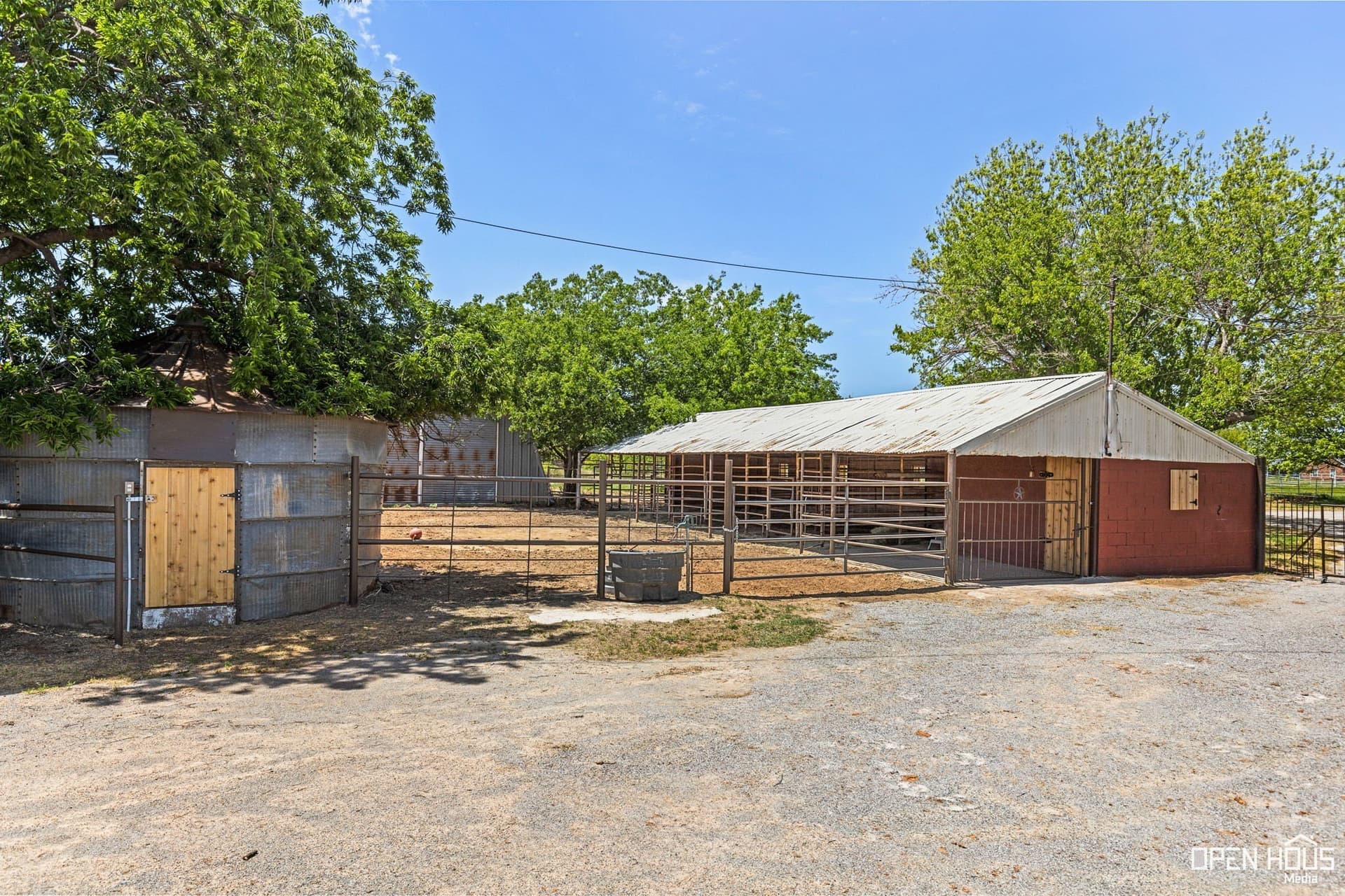 5 acres in Wichita County - photo 6