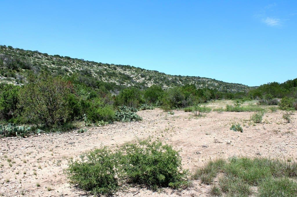 140.34 acres in Val Verde County - photo 33