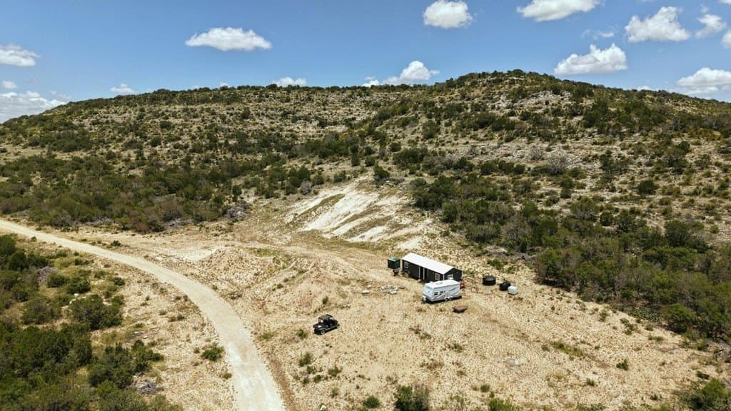 140.34 acres in Val Verde County - photo 46
