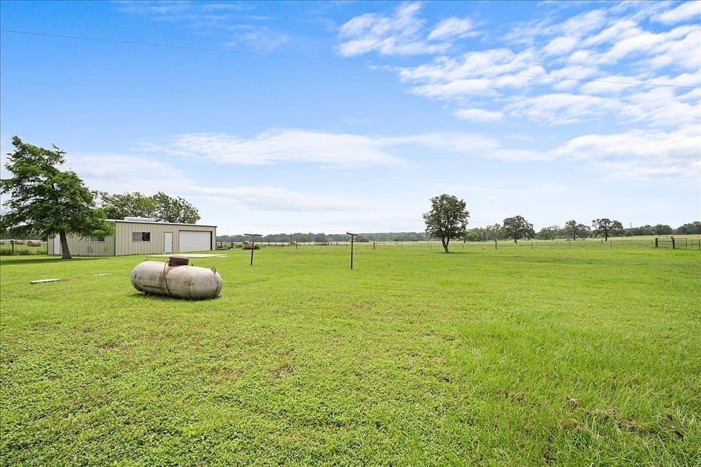 3 acres in Fayette County - photo 16