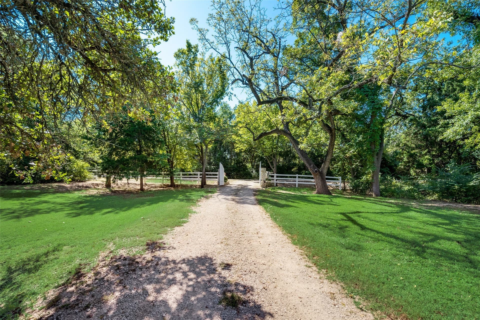 17.87 acres in Tarrant County - photo 32
