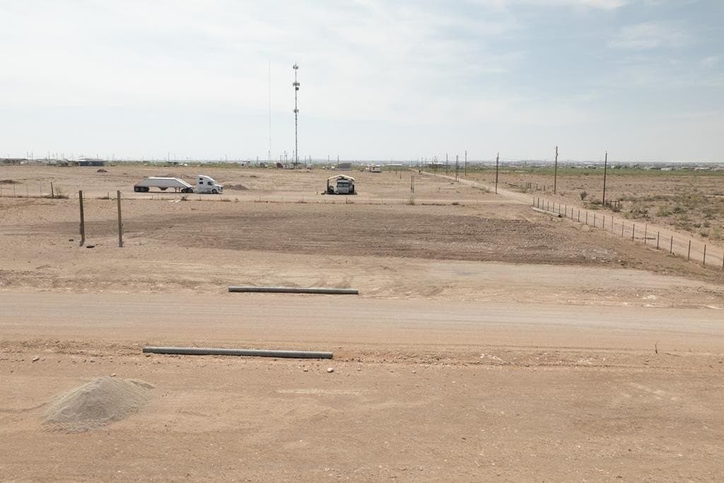 1 acres in Ector County gallery image 3