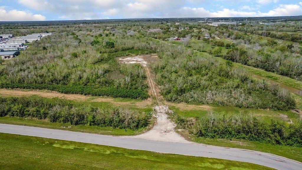 21.66 acres in Brazoria County gallery image 4