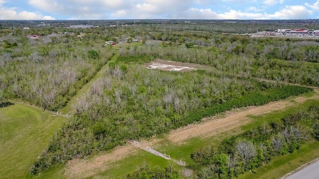 21.66 acres in Brazoria County featured view