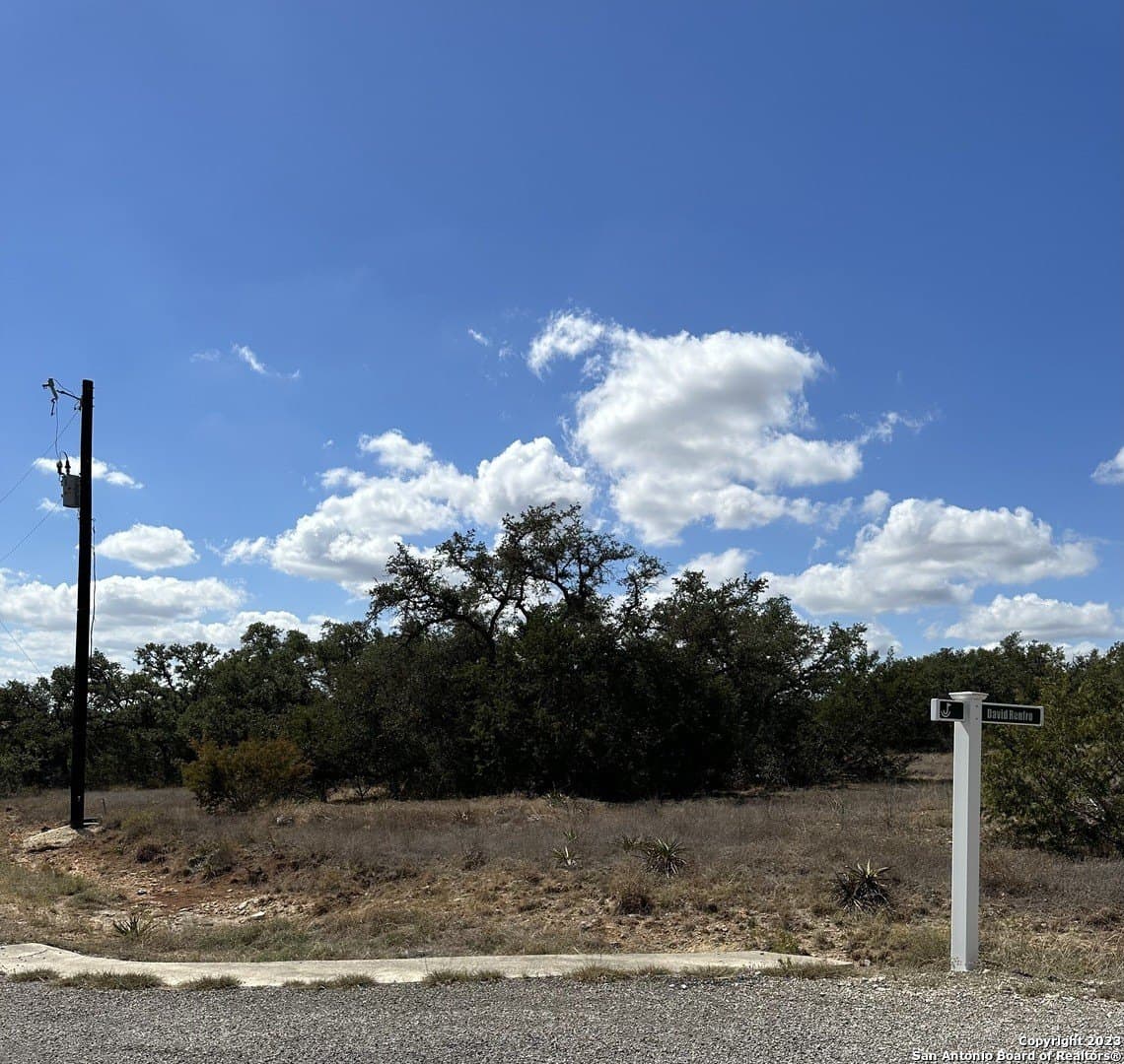 0.26 acres in Blanco County gallery image 4