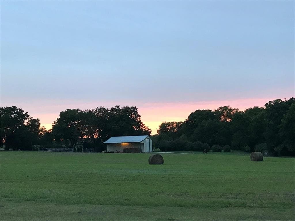 3.43 acres in Collin County gallery image 2