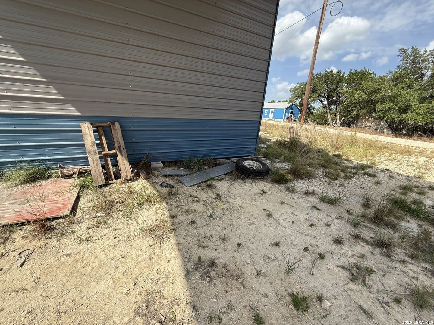 0.1 acres in Bandera County - photo 7
