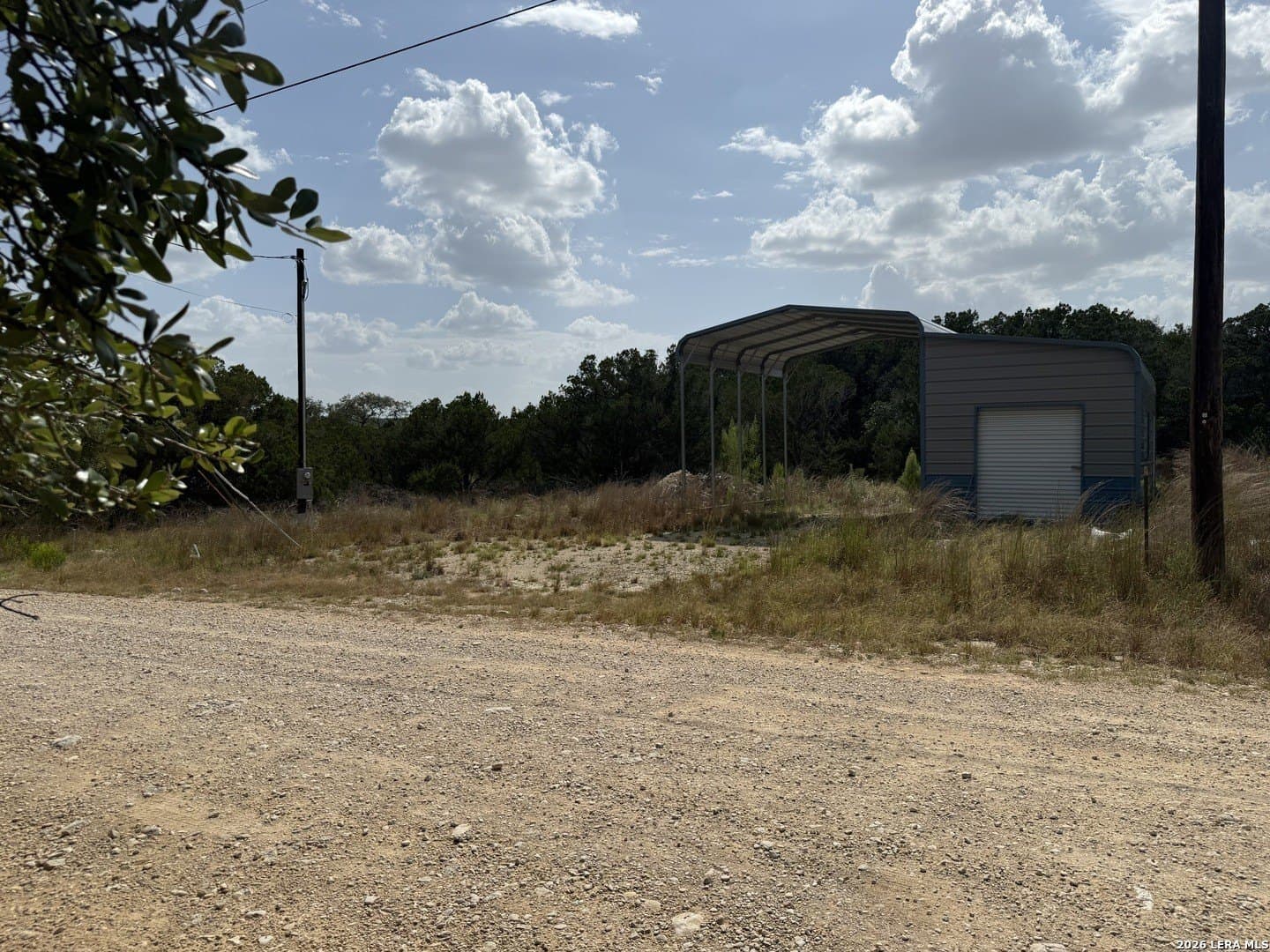 0.1 acres in Bandera County - photo 4
