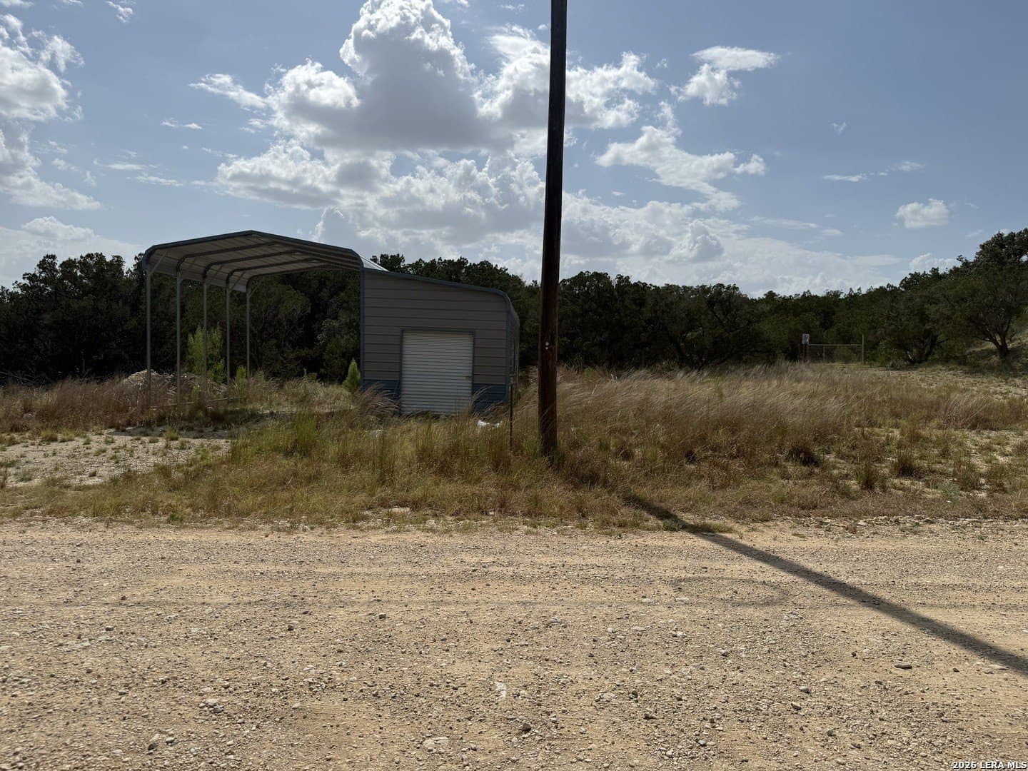 0.1 acres in Bandera County - photo 5