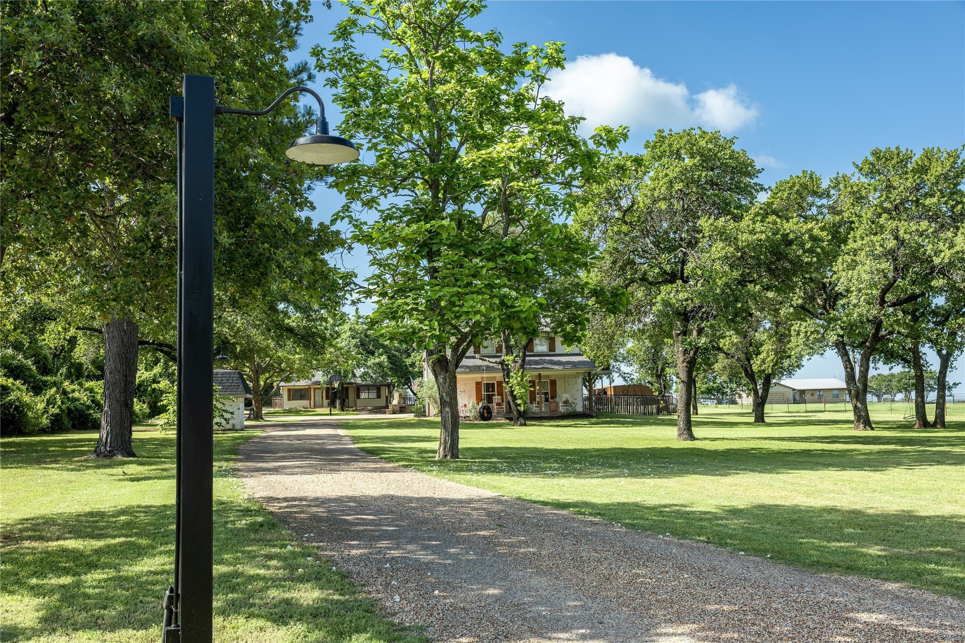 5.4 acres in Parker County gallery image 2