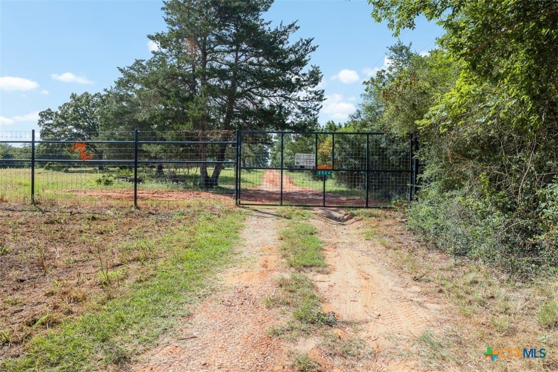 392 acres in Caldwell County - photo 15