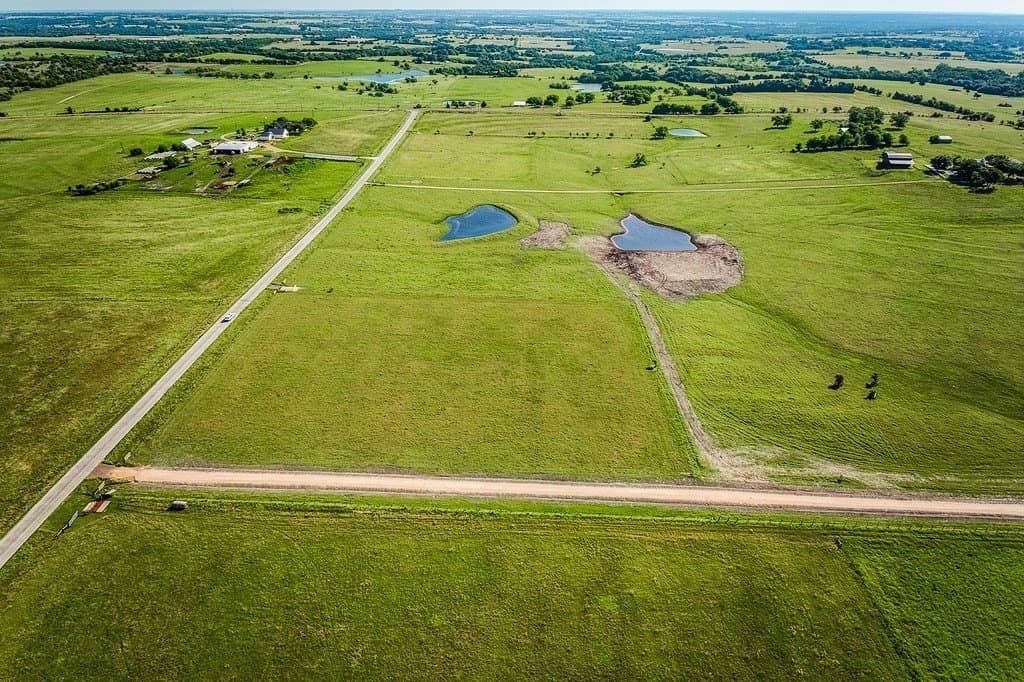 12.5 acres in Washington County gallery image 3