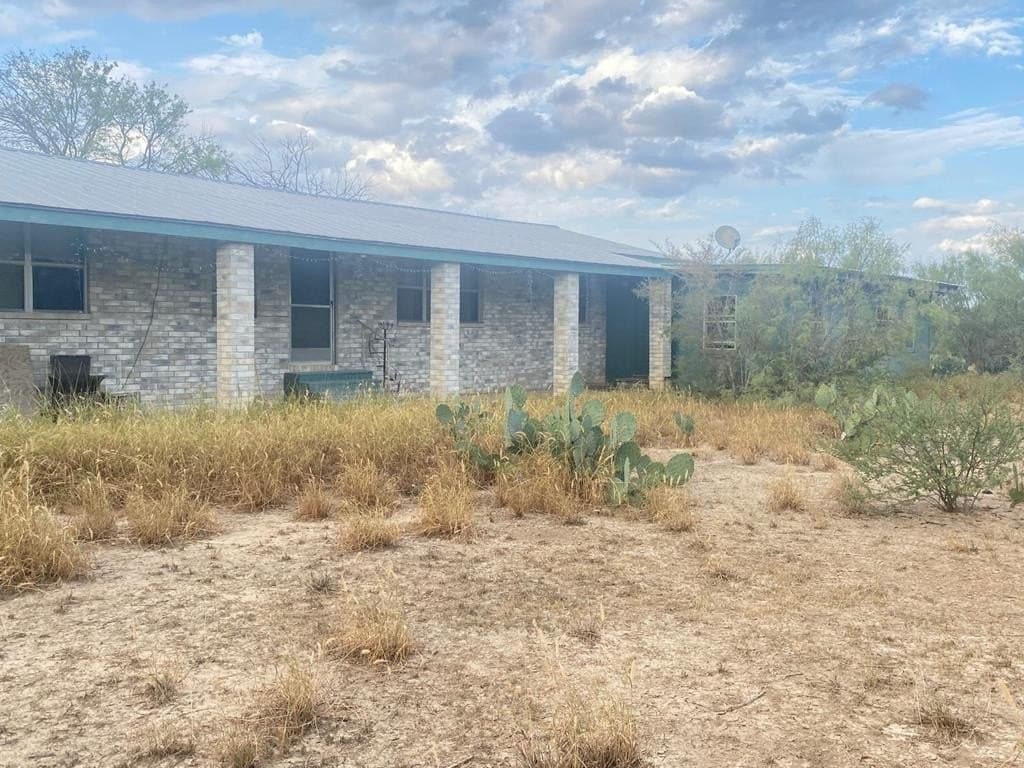 21.42 acres in Dimmit County gallery image 3