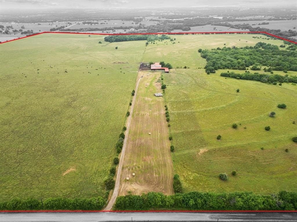 244.42 acres in Grayson County featured view