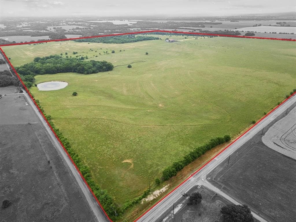 244.42 acres in Grayson County gallery image 4