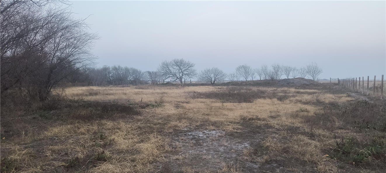 2.69 acres in San Patricio County - photo 4