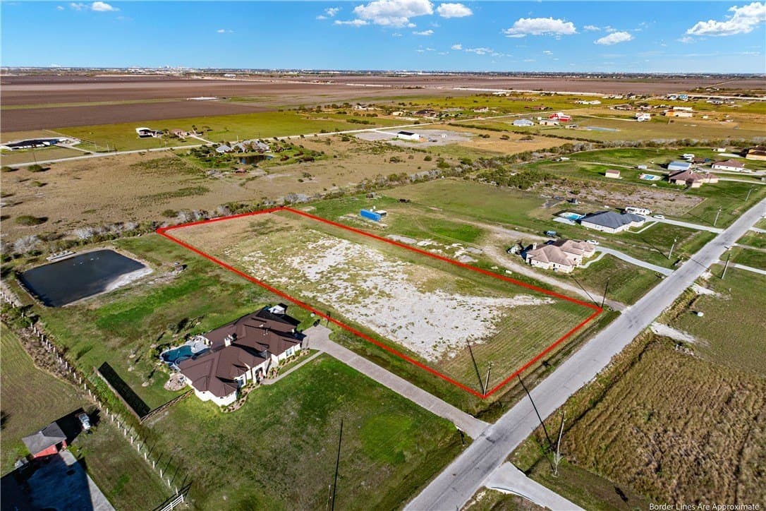 2.5 acres in Nueces County
