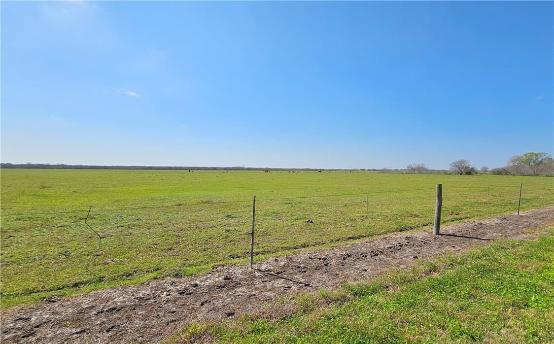 15.06 acres in Kleberg County
