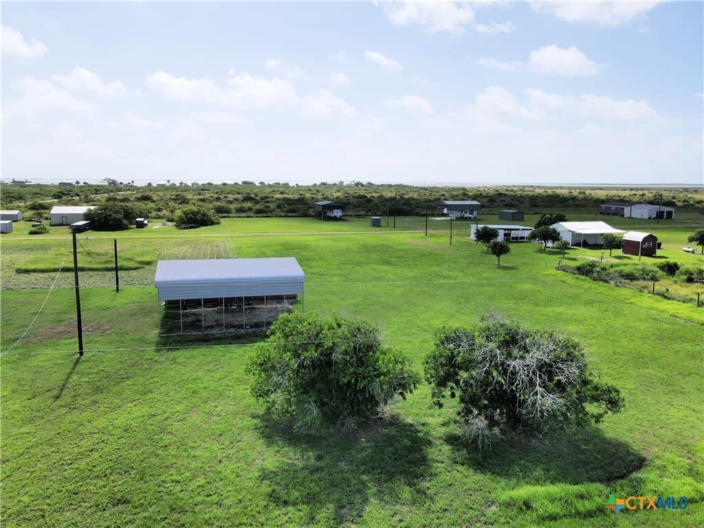 0.8 acres in Calhoun County gallery image 4