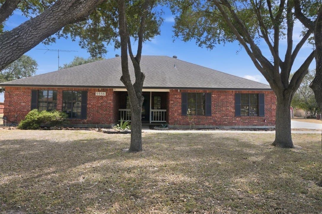 89,250 acres in Nueces County - photo 7