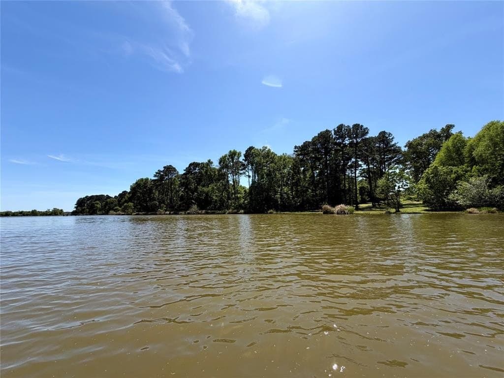 12.5 acres in Henderson County
