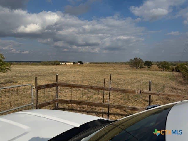 5 acres in Guadalupe County gallery image 2