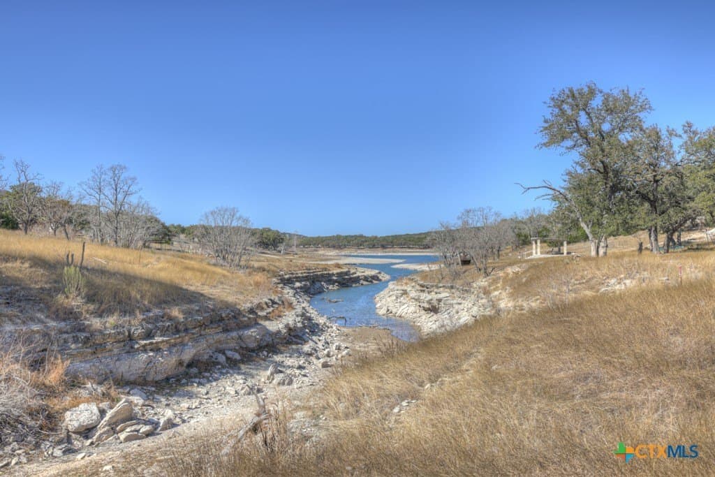 1.26 acres in Comal County gallery image 3