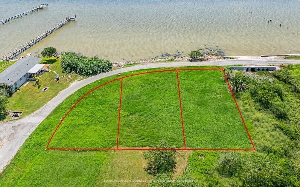 0.14 acres in Refugio County - photo 8