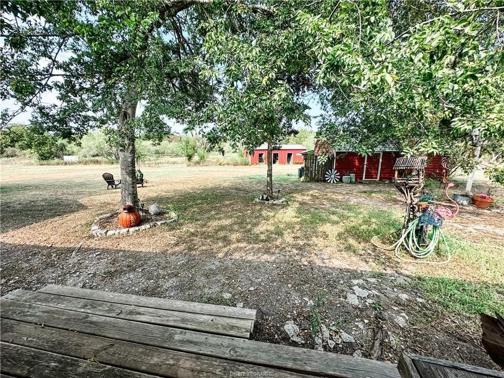 10 acres in Grimes County - photo 45