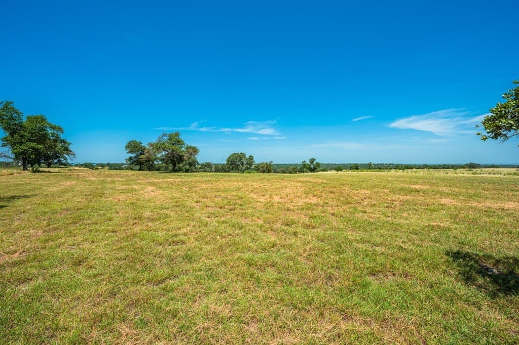 5.01 acres in Kerr County - photo 9