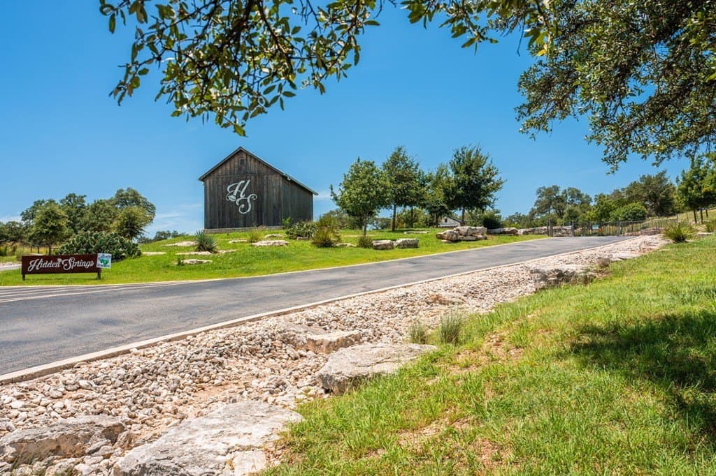 5.01 acres in Kerr County - photo 14
