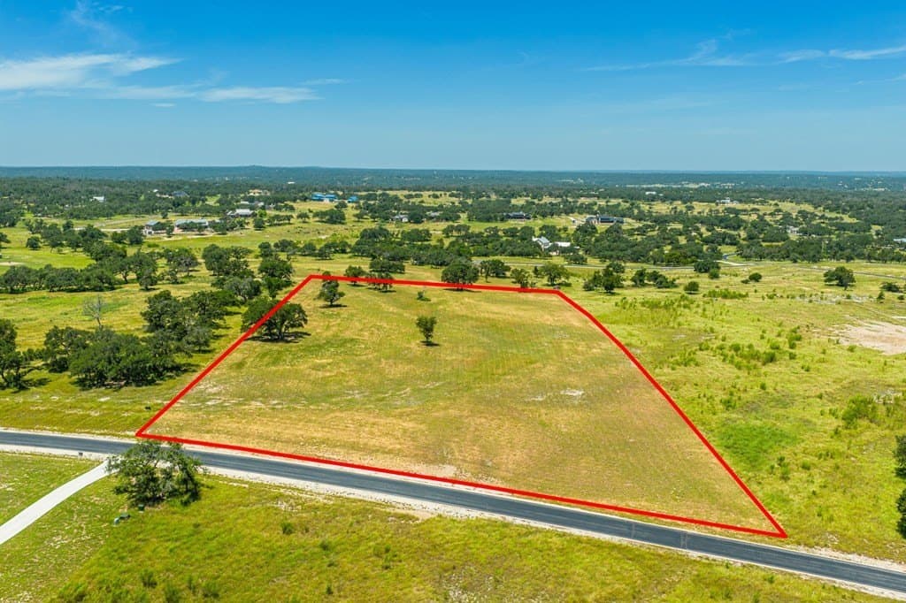 5.01 acres in Kerr County - photo 2