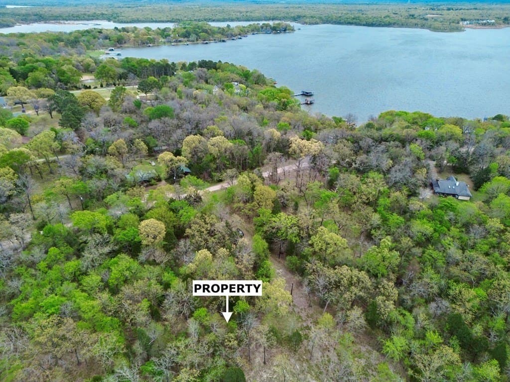 0.35 acres in Henderson County - photo 3