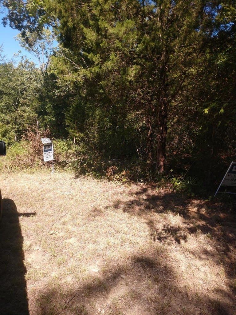 0.35 acres in Henderson County - photo 6
