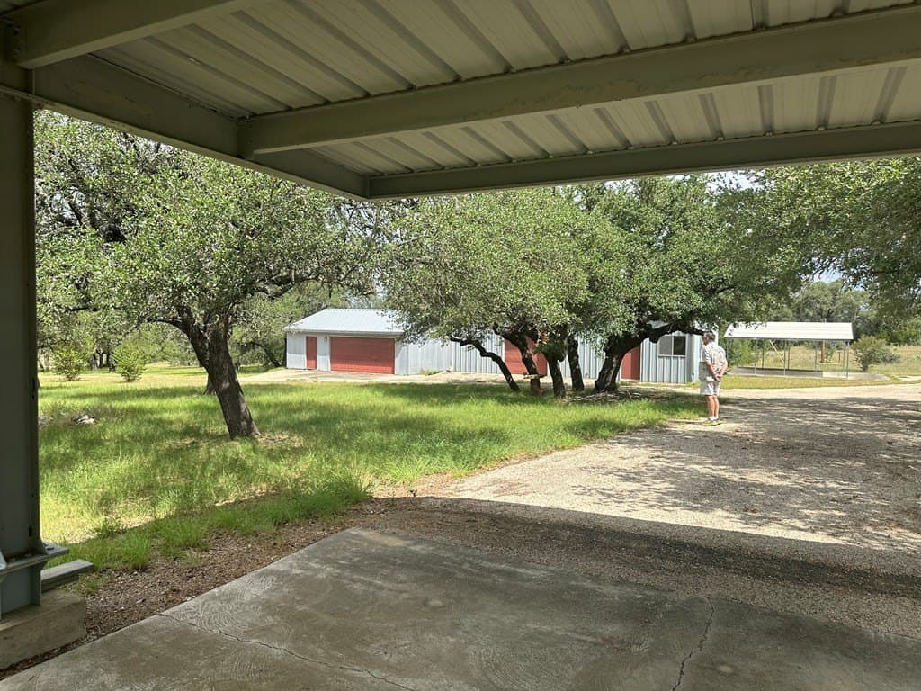 205.56 acres in Kerr County - photo 18