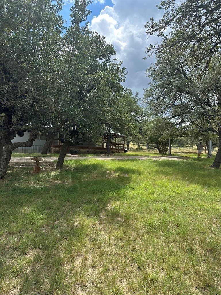 205.56 acres in Kerr County - photo 9