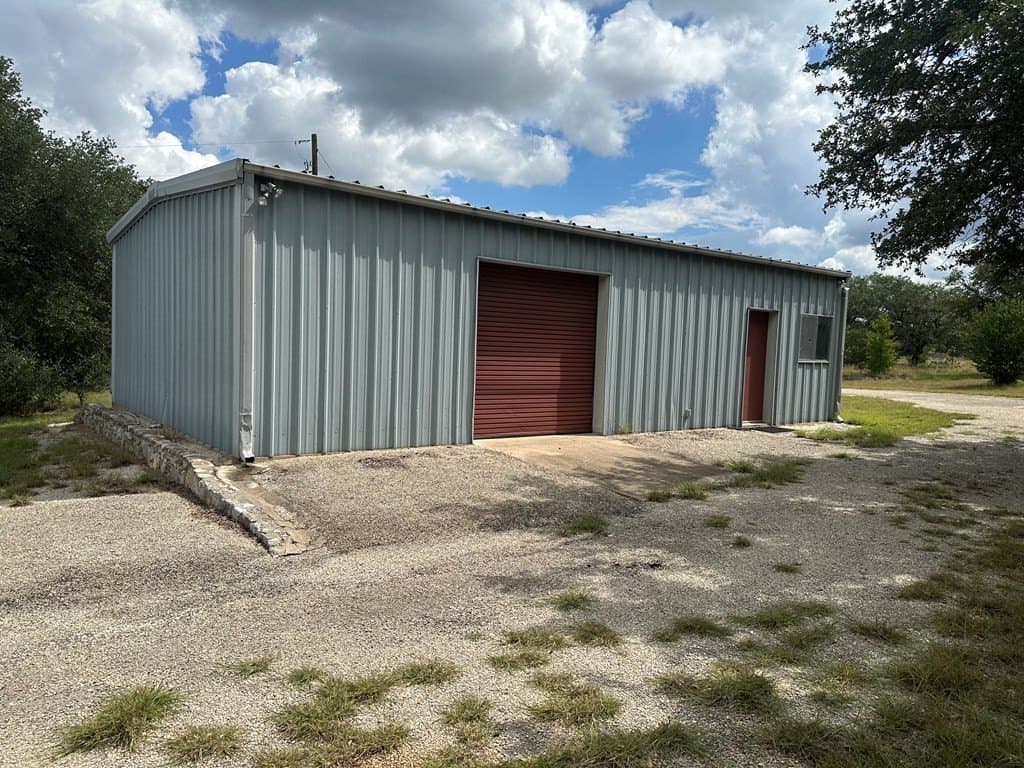 205.56 acres in Kerr County - photo 16
