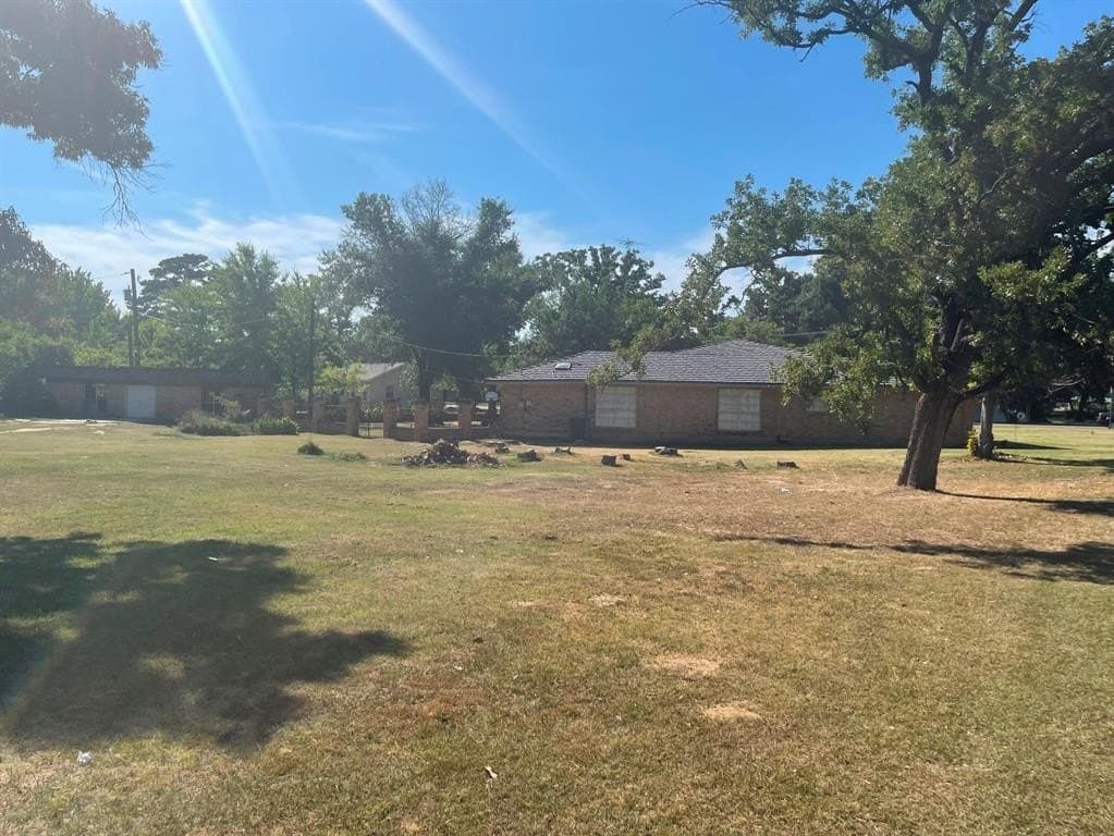 0.32 acres in Henderson County gallery image 3