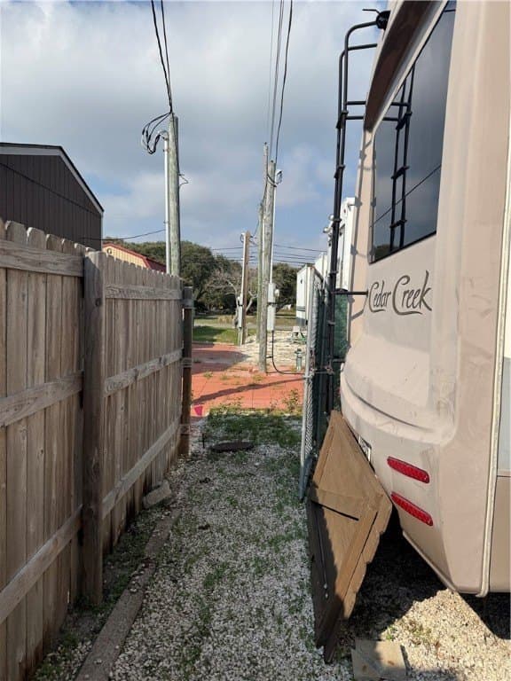 0.05 acres in Aransas County - photo 12