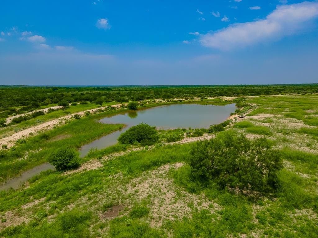 338.5 acres in Uvalde County
