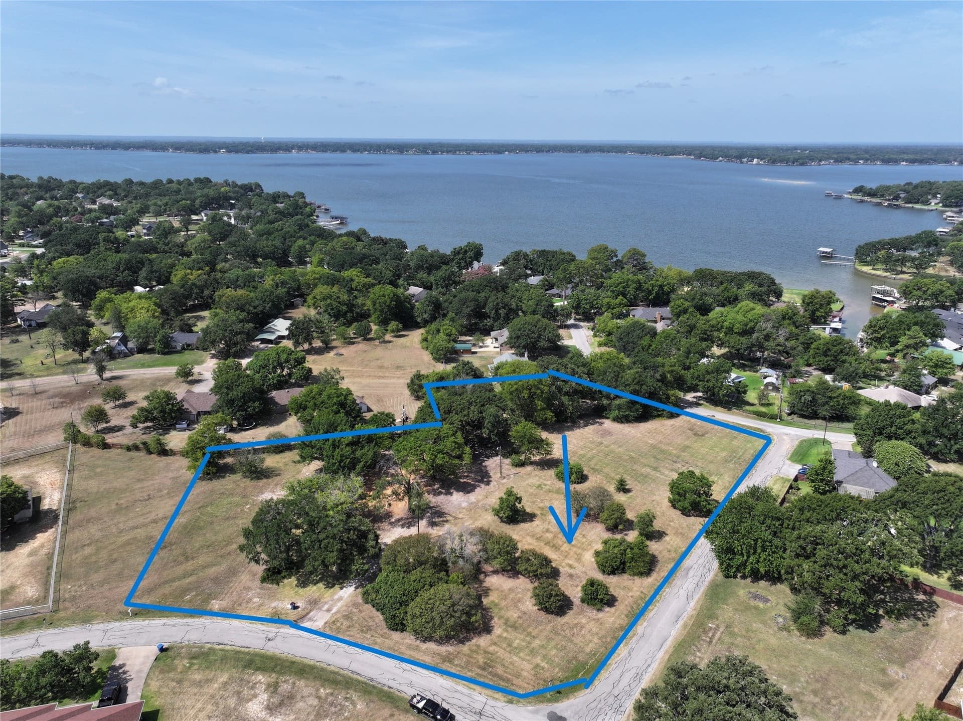 2 acres in Henderson County gallery image 2