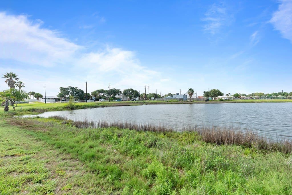 1.68 acres in Texas County featured view