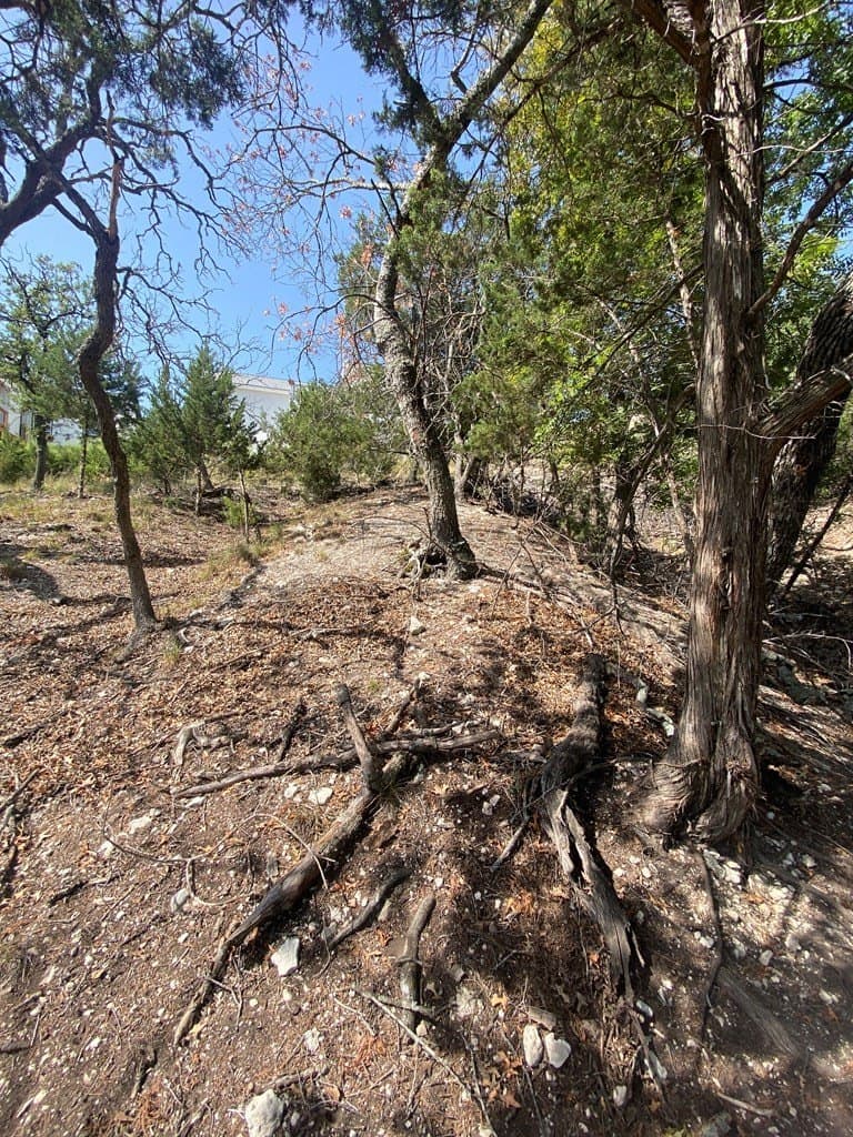 1.86 acres in Kerr County - photo 9