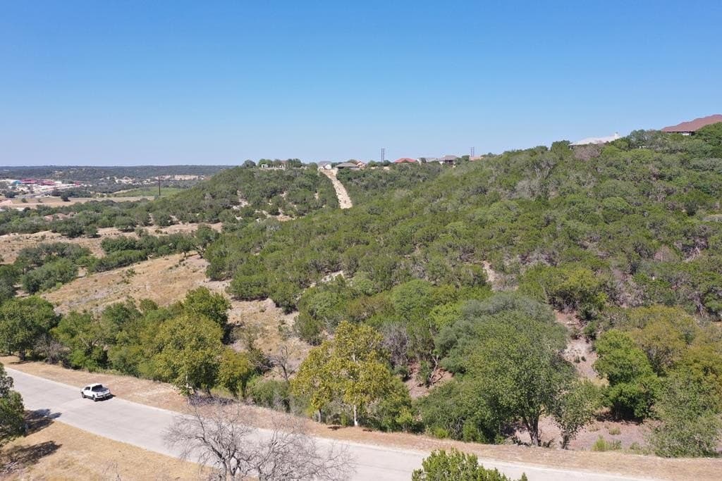 1.86 acres in Kerr County